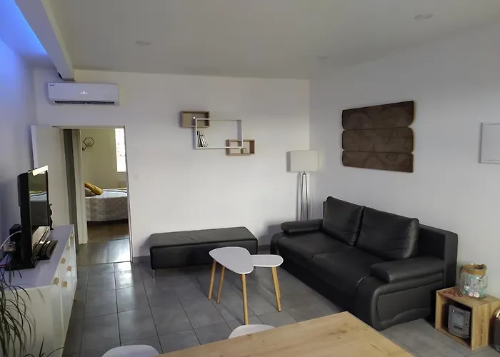 Antre Nous au Cœur de Lunel